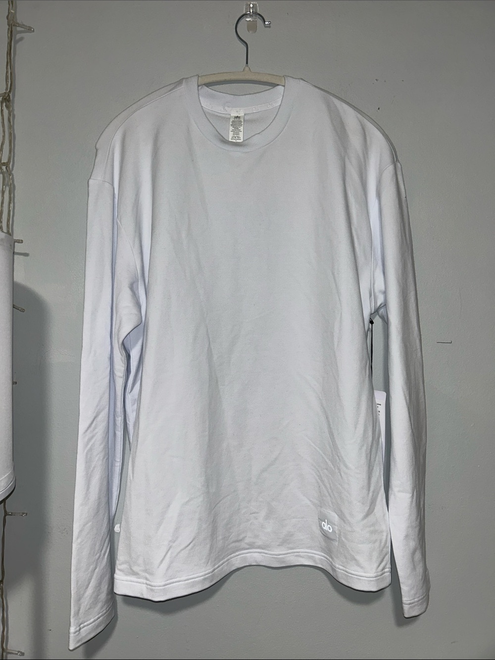 ALO Yoga Long Sleeve Crew - White S NWT